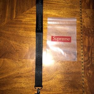 Supreme SS16 Lanyard Black
